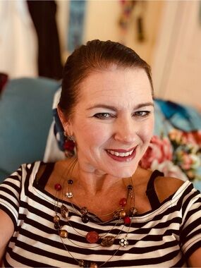 Meet your Posher, Angela